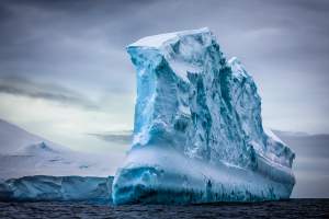 Leadership inspired by Amundsen, leadership training, business training, corporate training, antarctic iceberg